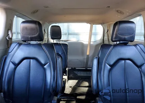 2020 Chrysler Voyager Lxi z USA, uszkodzony, nr VIN 2C4RC1DG6LR157067